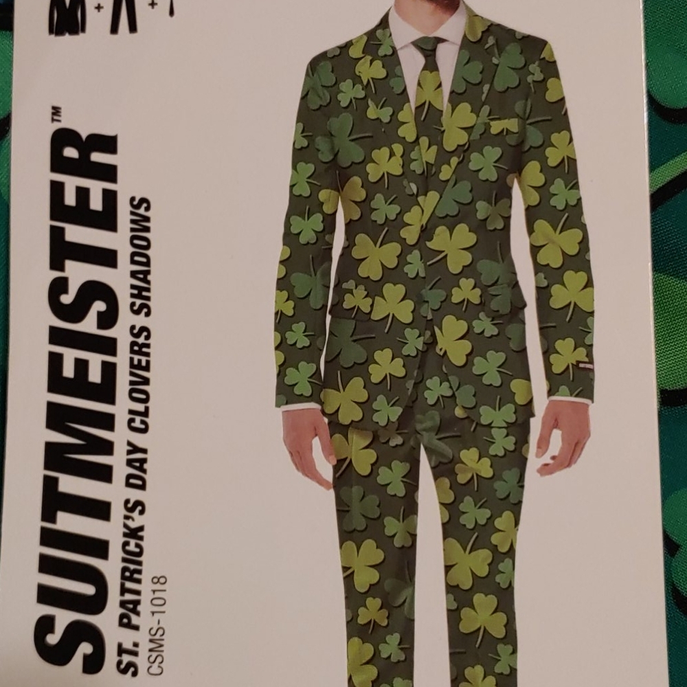 NWT Clover Suite Men's Small - Picture 1 of 4